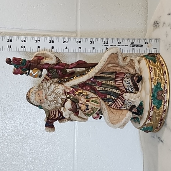 Vintage Musical Porcelain Santa with Bunnies Plays I wish you a Merry Christmas - Picture 6 of 16